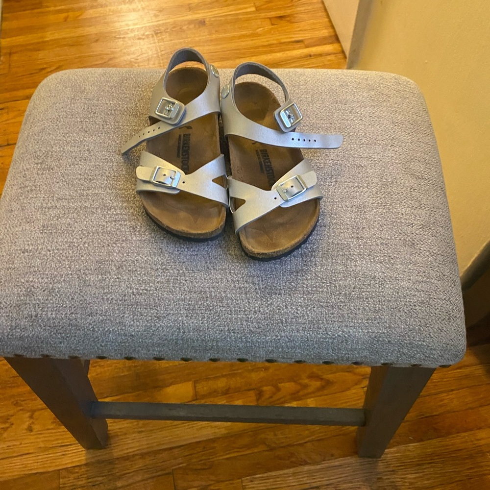 Birkenstock little girl sandals, in good condition